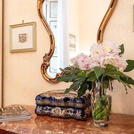 Residenza Contessa Costanza Villa Rome Bagian luar foto