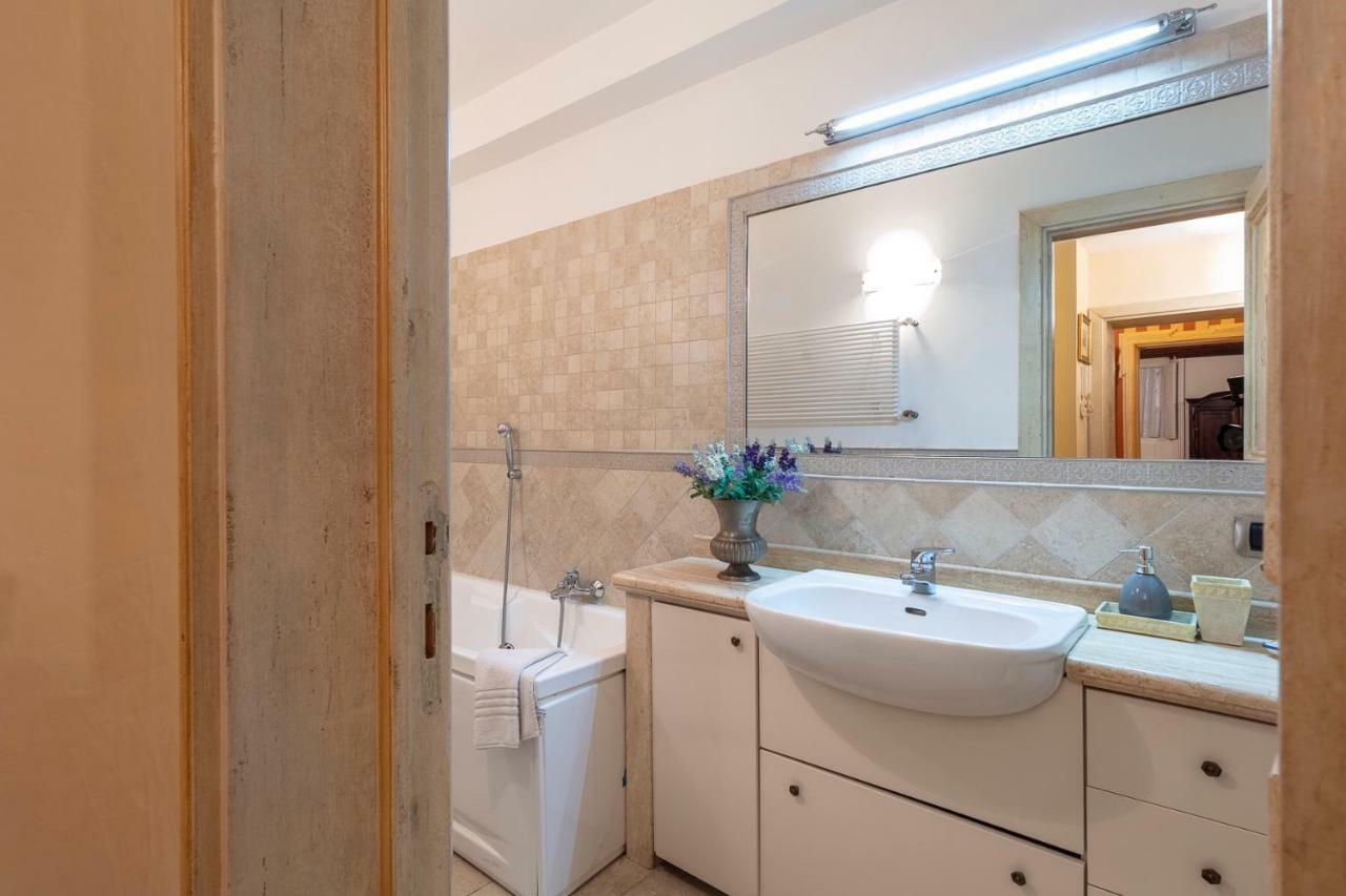 Residenza Contessa Costanza Villa Rome Bagian luar foto